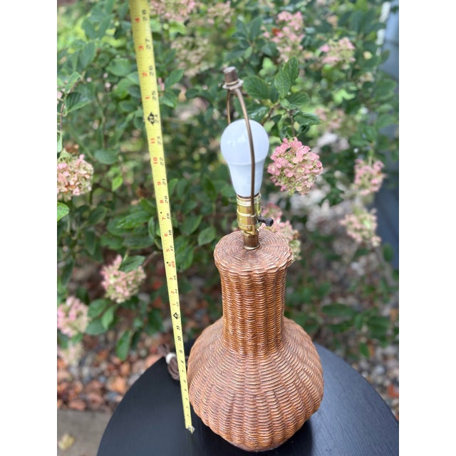 Vintage Prestige Basket Weave Sculptural Table Lamp For Sale In Des Moines, IA - Image 6 of 7