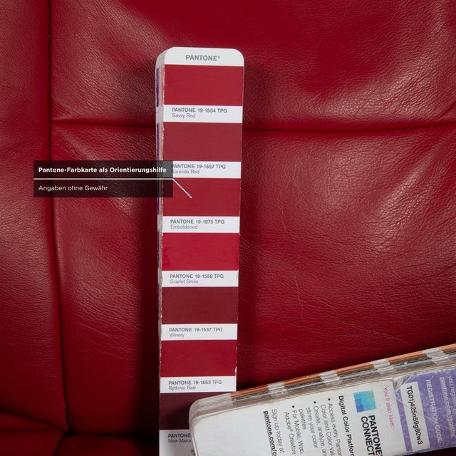 Set of Mayfair Recliner Lounge Chair and Ottoman from Stressless For Sale - Image 14 of 18