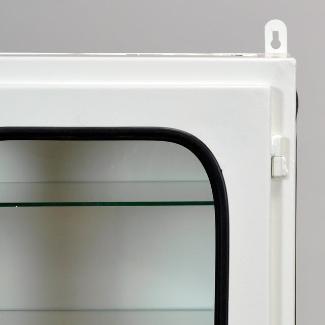 Metal Vintage Medical Display Cabinet, 1975 For Sale - Image 7 of 11