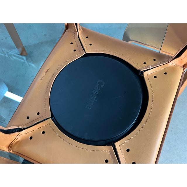 Glass 1 Cassina Isao Hosoe Oskar 705 Scalene Triangular Glass Top With 4 Mario Bellini Leather Chairs For Sale - Image 7 of 12