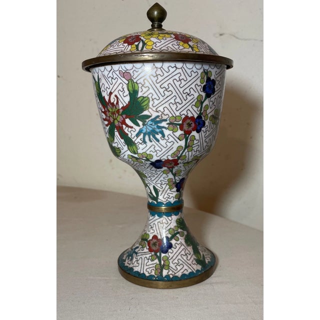 1940s High Quality Antique Handmade Chinese Enamel Bronze Cloisonné Lidded Urn Jar For Sale - Image 5 of 13