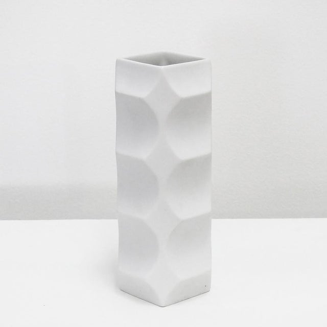 Heinrich Fuchs ‘Archais’ Series for Hutschenreuther Vase, 1968 For Sale In Los Angeles - Image 6 of 7