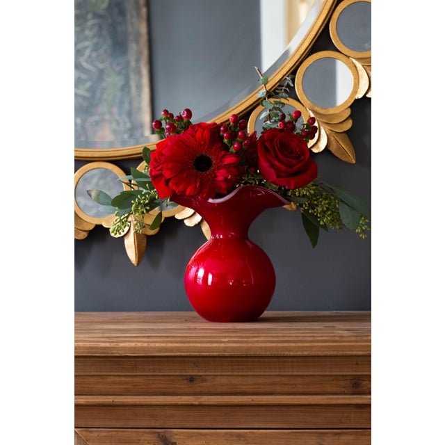 Kenneth Ludwig Chicago Kenneth Ludwig Chicago Red Hibiscus Glass Vase For Sale - Image 4 of 5