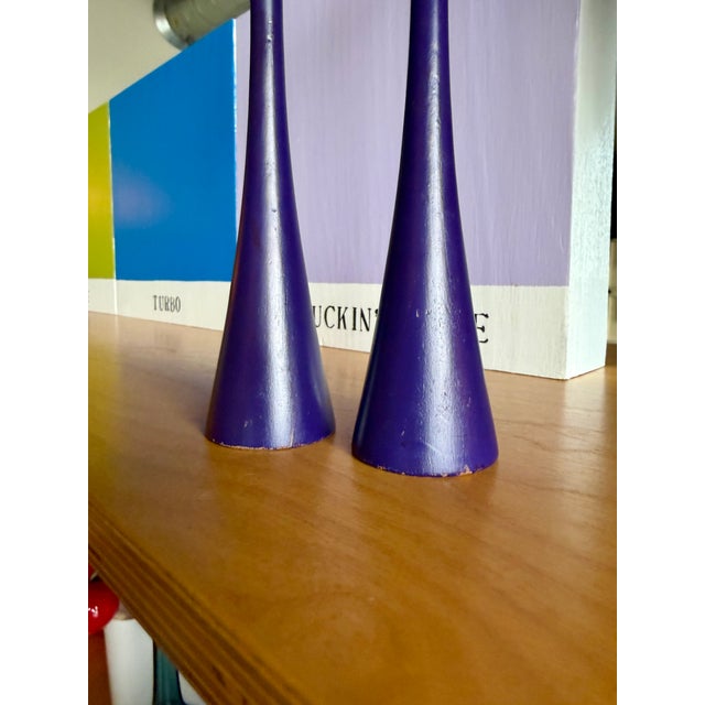 Rare 1960 Verner Panton Vip-302-1 Candlesticks Svend Andersen Denmark Purple Reversible Wood Pair For Sale - Image 12 of 15