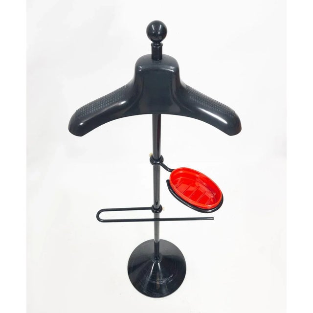 Postmodern Italian Valet Stand, 1980s For Sale - Image 3 of 11