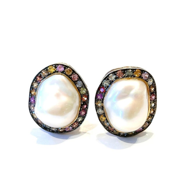 Gemstone Bochic “Capri” Vintage Multi Sapphire & Pearl Earrings Set In 18K Gold & Silver For Sale - Image 7 of 9