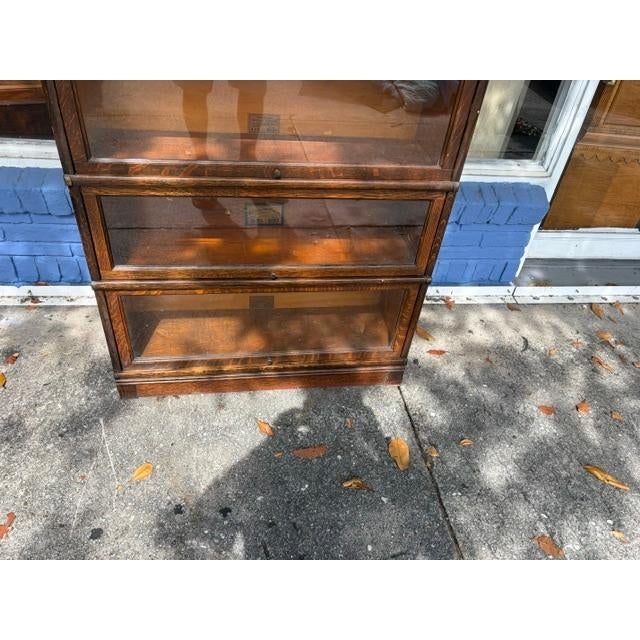 1900 - 1909 The Globe Wernicke Co Cincinnati Bookcase For Sale - Image 4 of 7