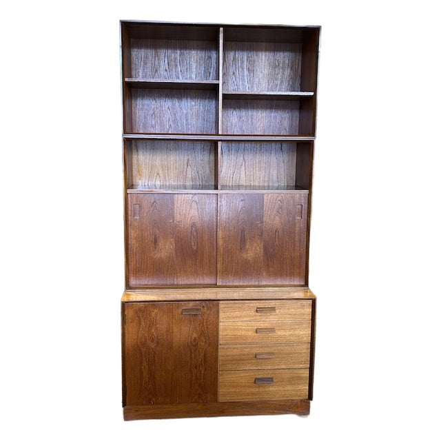 Mid Century Modern Teak Three Tier Bookcase / Cabinet c.1960 For Sale