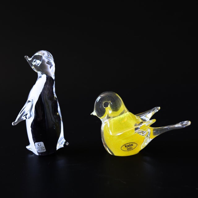 Vintage yellow crystal figure of a bird by Wentrelholms Glashytta Sweden mid-century.