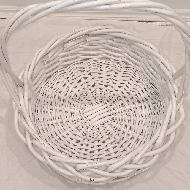 Late 20th Century Vintage Large French Style Hand Woven Painted White Natural Wicker Basket For Sale - Image 5 of 8