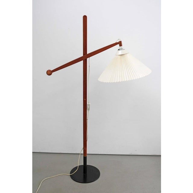 Danish Model 325 Floor Lamp in Teak by Vilhelm Wohlert for Le Klint, 1957 For Sale - Image 3 of 12