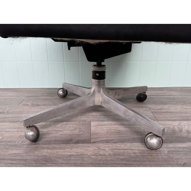 Metal Vintage Italian Office Armchair in Leather and Steel, 1970s For Sale - Image 7 of 18