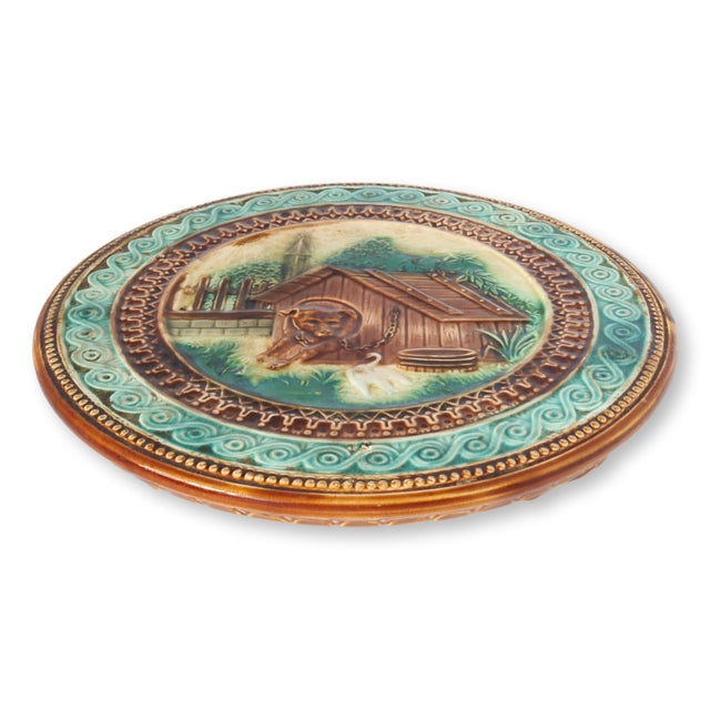 French C. 1890 French Majolica 9.5" Dog Trivet For Sale - Image 3 of 4
