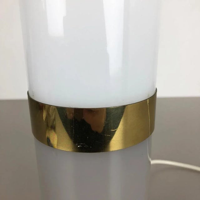 Gold Modernist Acrylic Tube Table Light, Italy, 1960s For Sale - Image 8 of 18