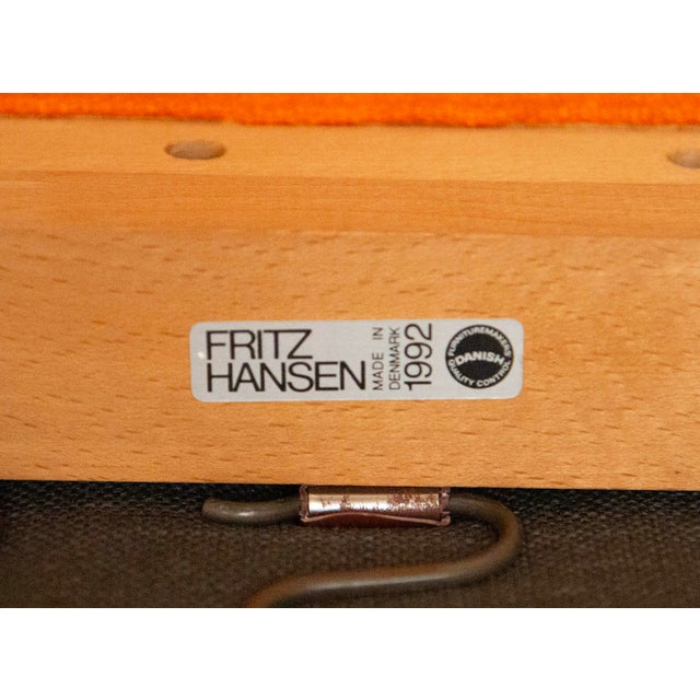 Airport 3300 Sofa by Arne Jacobsen for Fritz Hansen, 1992 For Sale - Image 16 of 17