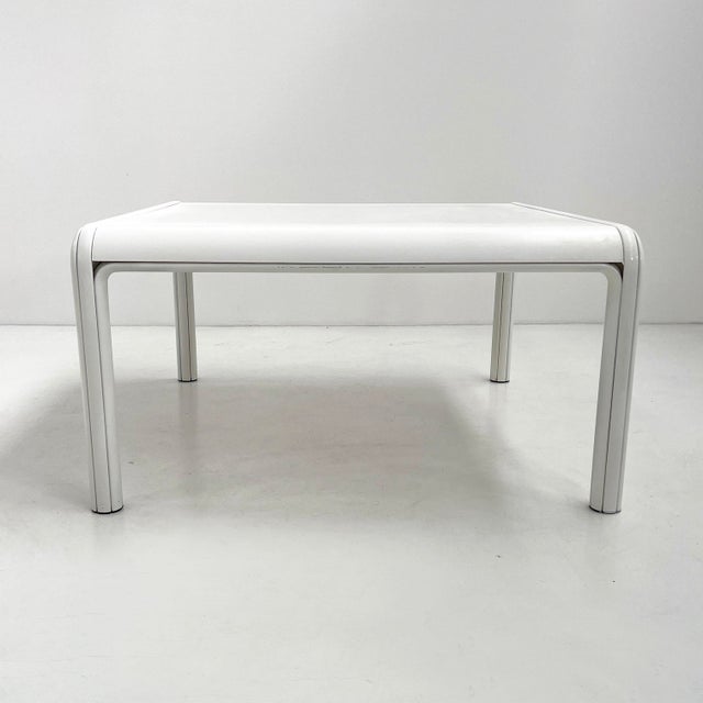 Orsay Dining Table by Gae Aulenti for Knoll International, 1970s, in Good conditions. Designed 1970 to 1979 This piece has...