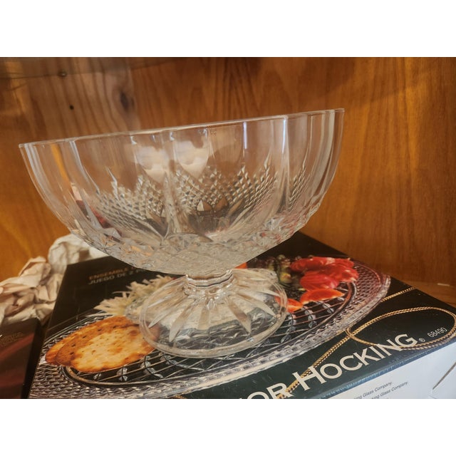 1990s Vintage Anchor Hocking Wexford Clear Glass Entertaining Set + Long Champ Flutes - Set of 14 For Sale - Image 5 of 5