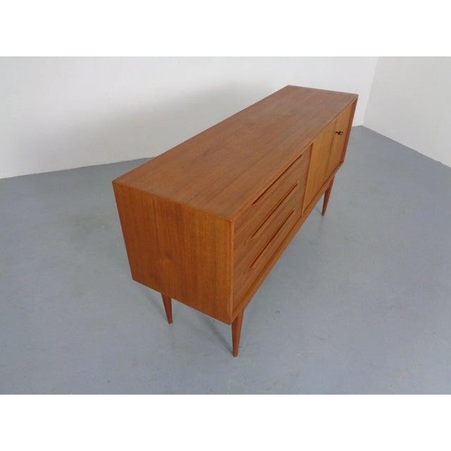 Small Teak Sideboard by Heinrich Riestenpatt for RT Möbel, 1960s For Sale - Image 12 of 18