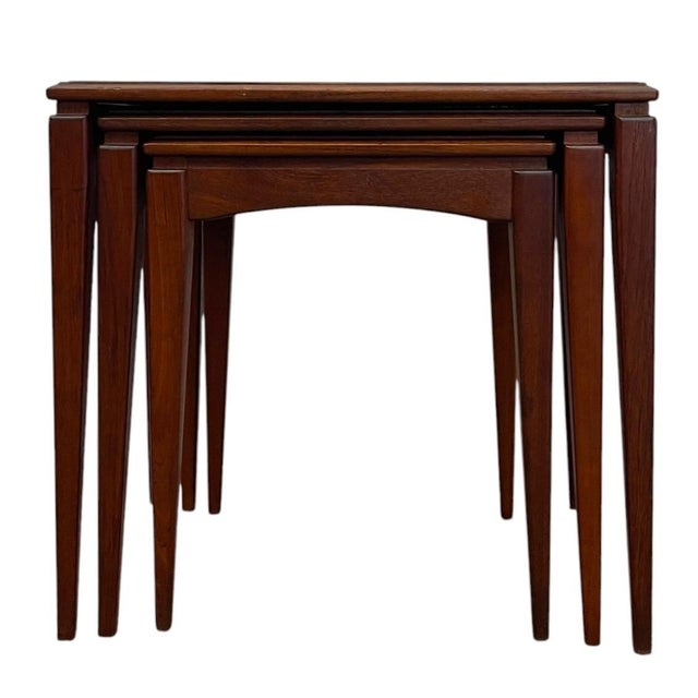 Brown 1970s Mid Century Modern Nesting Table Vith Removable Glass Tops, Set of Three For Sale - Image 8 of 9