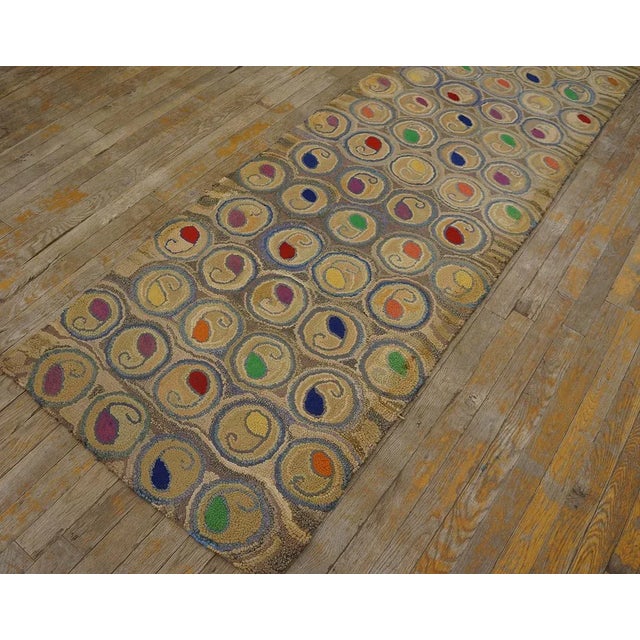 1930s Tans Sand Circles Folk Art Antique American Hooked Rug 2' 6'' X 12' 9'' Woven Wool Carpet For Sale - Image 4 of 12