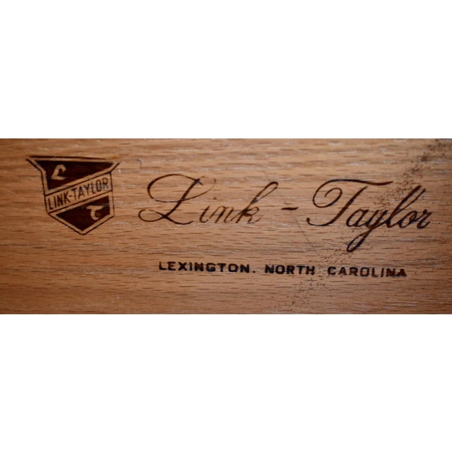 Vtg. Pair of Link-Taylor Americana Style Solid Maple Three Drawer Nightstands For Sale - Image 13 of 13