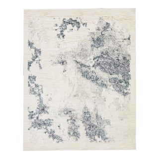 2020s Ivory Modern Moroccan Style Wool Rug Handmade With Gray Abstract Design For Sale