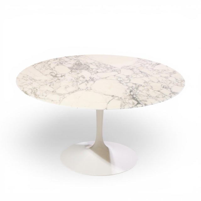Mid 20th Century Eero Saarinen for Knoll Mid Century 54" Tulip Carrara Marble Dining Table For Sale - Image 5 of 7