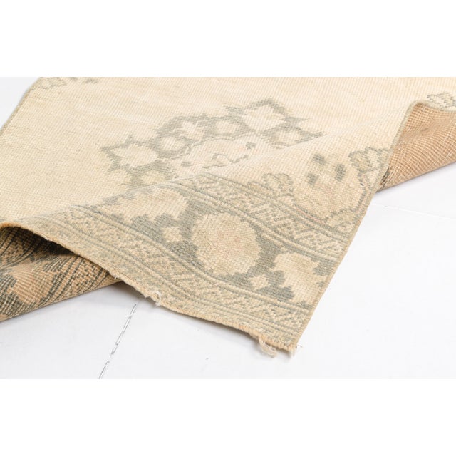 1960s Neutral Modern Farmhouse Decor Rug For Sale - Image 4 of 9