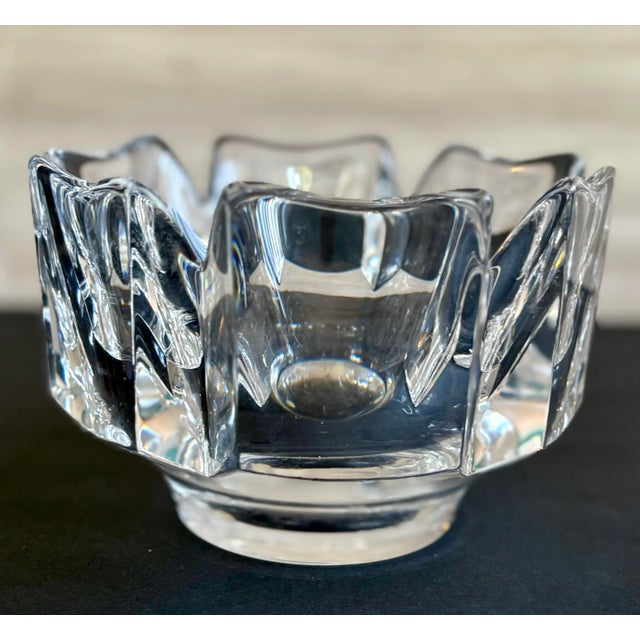 Orrefors Vintage Orrefors Corona Bowl Made in Sweden, Signed Scandinavian Glass Decor 1970s – Crystal Art Glass – Mid Century Modern Decor For Sale - Image 4 of 9