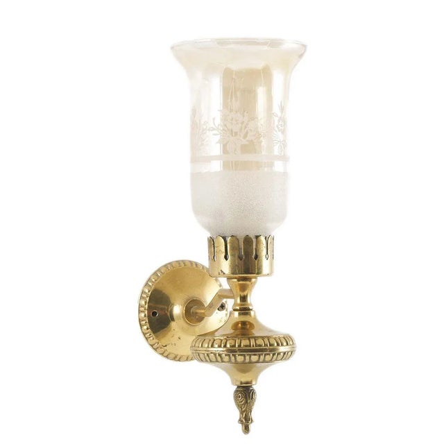 Art Deco Wall Sconces in Gilt Bronze & Murano Glass in the Style of Gio Ponti, Florence, 1940s, Set of 2 For Sale - Image 3 of 7