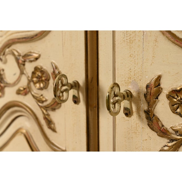 Henredon French Provincial Louis XV Cream Lacquered Armoire Dresser or Gentleman's Chest, Circa 1960s For Sale - Image 9 of 15