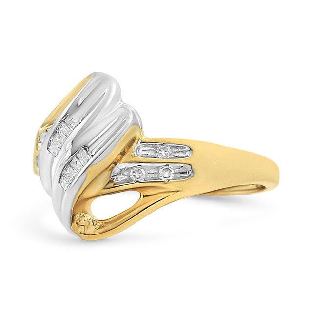Think mixed metals are a style faux pas? Think again. This ring features a bypass design that beautifully merges a 10K...
