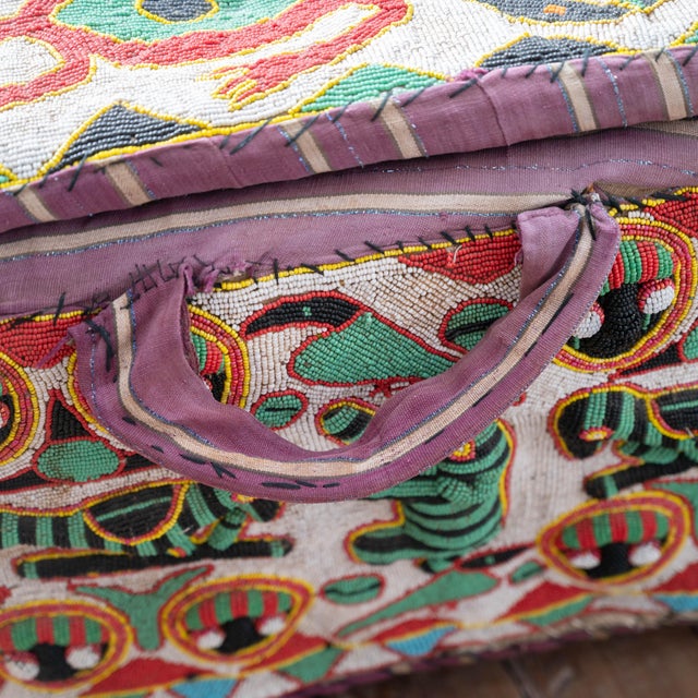 African Yoruba Beaded Tribal Trunk, 20th Century For Sale - Image 16 of 16