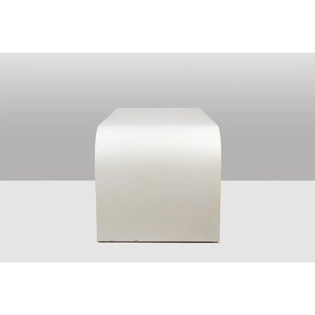 Desk and Cardboard Box in White Lacquered Plywood, 1970s, Set of 2 For Sale - Image 4 of 5