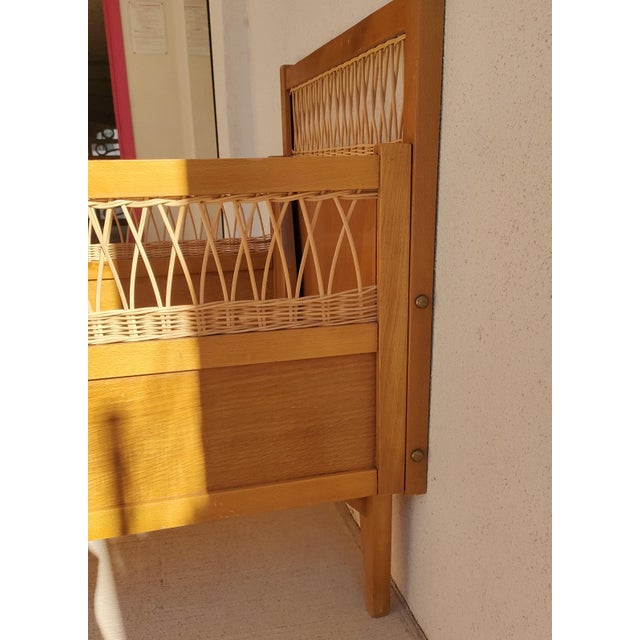 1960s Vintage Children's Bed in Wood with Rattan Trim, 1960s For Sale - Image 5 of 8