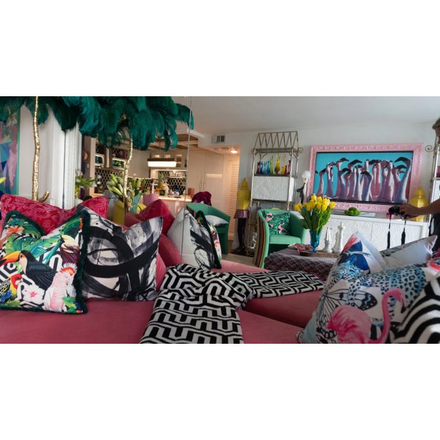 2020s Contemporary Peak & Valley Extra Long Woven Geometric Kelly Green Oversized Throw For Sale - Image 5 of 9