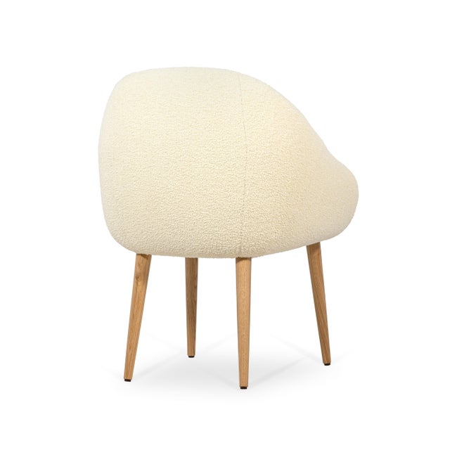 Niemeyer Dining Chair in Oak and White Bouclé from Insidherland For Sale - Image 4 of 6