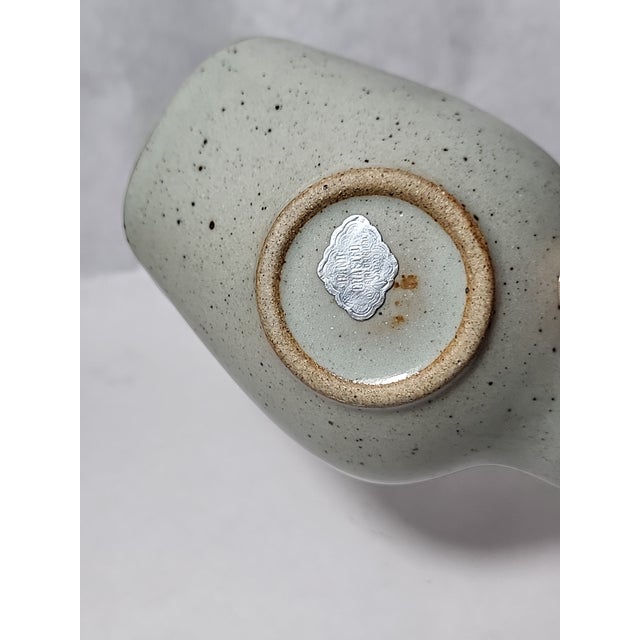 1980s Studio Pottery Speckled For Sale - Image 4 of 10
