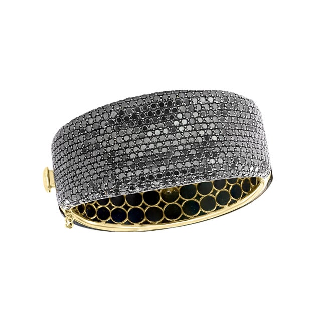 Black Diamond & Black Curved Onyx Bangle in 18 Karat Yellow Gold 88 Gram Estate For Sale - Image 18 of 18