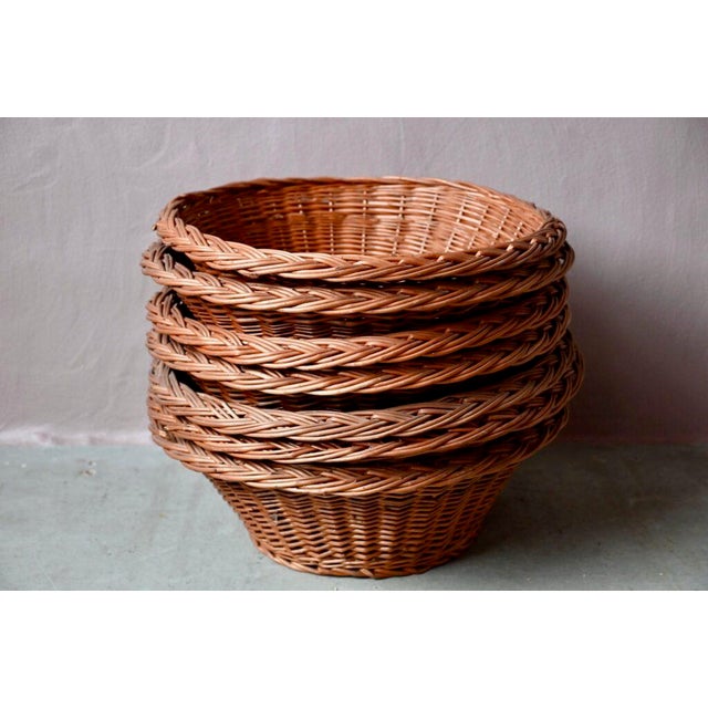 Rustic Bohemian Wicker Baskets, 1970s, Set of 5 For Sale - Image 3 of 10