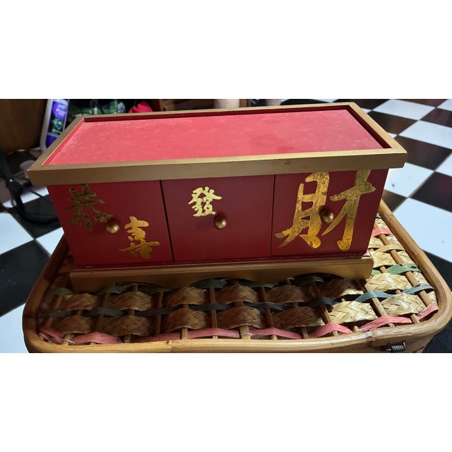 1970s Vintage Wooden Jewelry Box With Chinese Calligraphy For Sale - Image 5 of 5