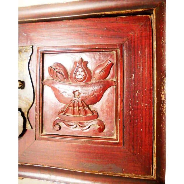 Antique Chinese Lady's Chest, Circa 1800-1849 For Sale In Dallas - Image 6 of 11