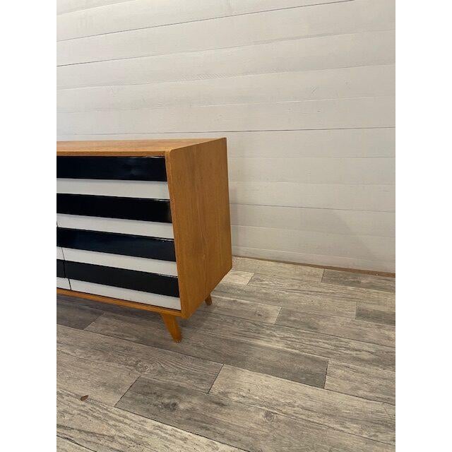 1960s Model U-453 Chest of Drawers from Jiri Jiroutek, 1965 For Sale - Image 5 of 9