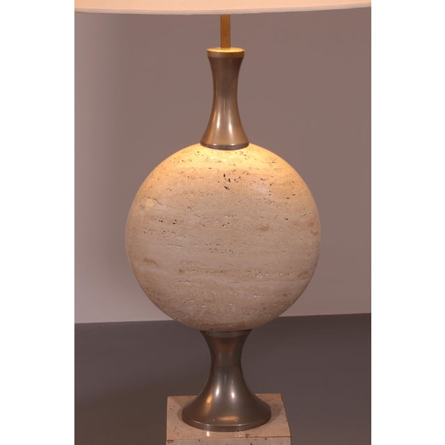 These monumental floor lamps are a design by Philippe Barbier. These particularly large models, created at Maison Barbier,...