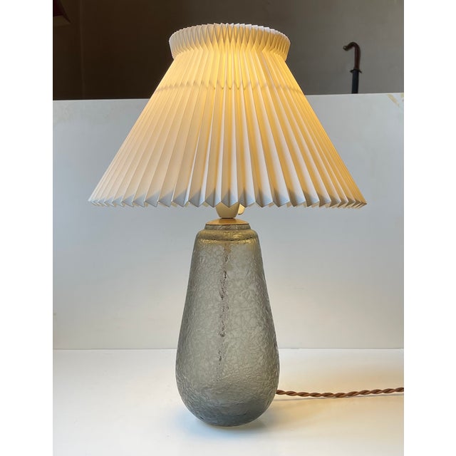 Art Deco Grey Ice Flower Glass Table Lamp by Jacob E. Bang for Holmegaard, 1920s For Sale - Image 12 of 14