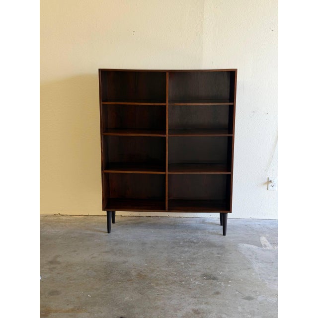 Wood Vintage Danish Mid Century Modern Rosewood Bookcase / Open Shelving Display Cabinet For Sale - Image 7 of 8