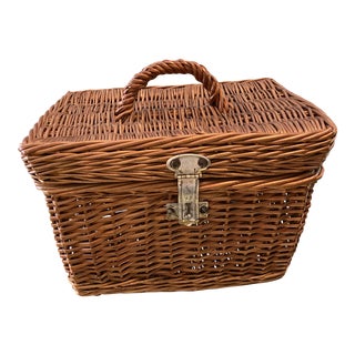 French Small Wicker Trunk For Sale