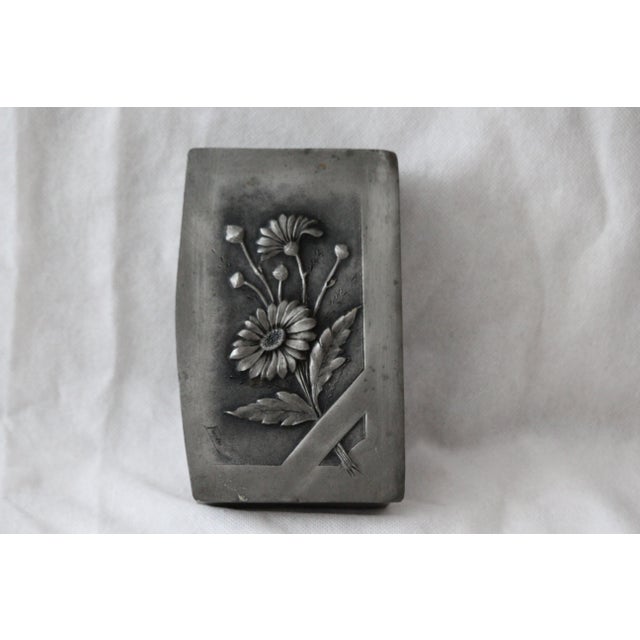 Silver Silver Jewelry Box with Daisy Decor, 1930s For Sale - Image 8 of 18