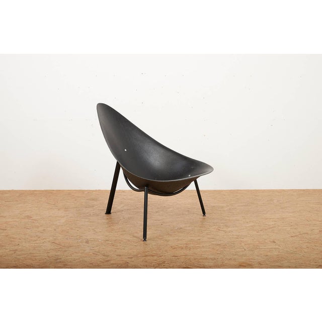 Mid-Century Modern Tripod Easy Chair in Black Tubular Steel and Black Fiberglass Seat Shell by Ed Mérat for Unbekannt, 1958 For Sale - Image 3 of 14