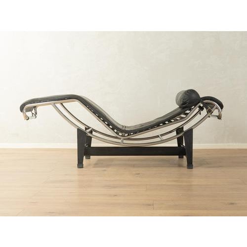 Le Corbusier LC4 Chaise Longue by Le Corbusier for Cassina For Sale - Image 4 of 14